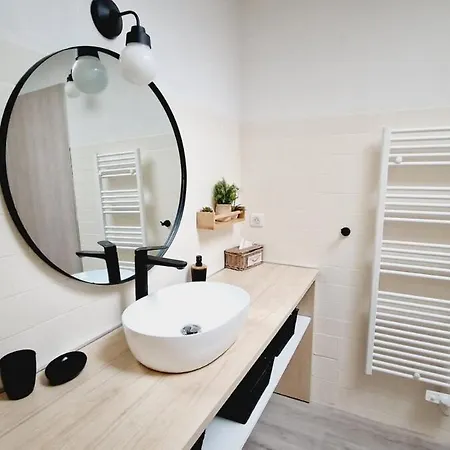 Affittacamere La Sablaise, Maison Confort A 10 Mn De La 4*